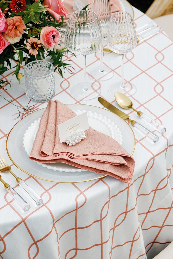 Rose-red lattice pattern tablecloth on ivory background