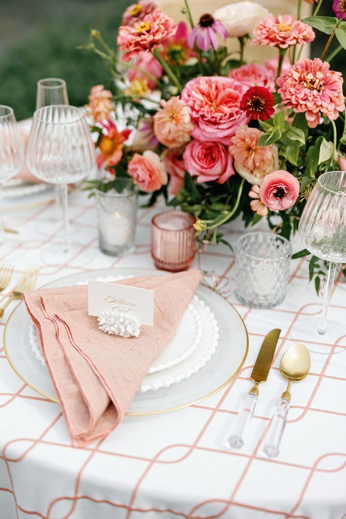 Elegant coastal tablescape using Harbor Point linens