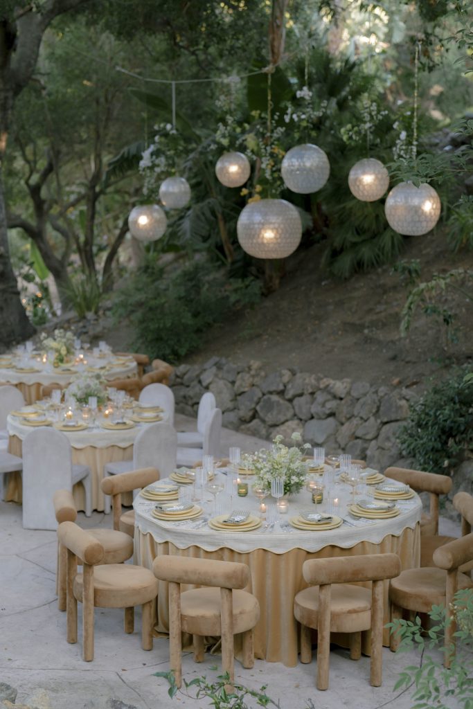 Custom scalloped table topper