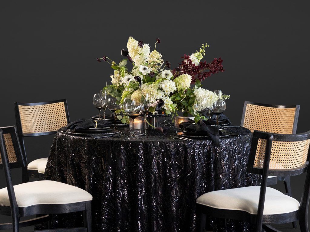 Lumen Onyx Table Linen