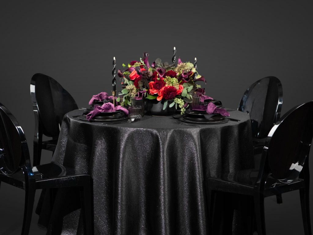Orly Onyx Table Linen